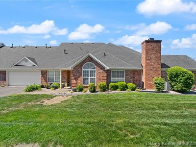 2414 Magnolia Court