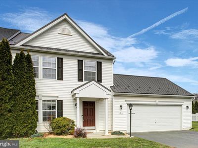 8 Romance Ln