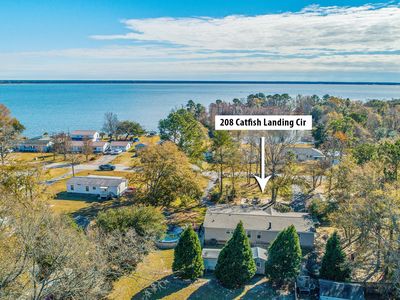 208 Catfish Landing Cir