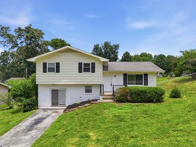 8307 Friendly Ct