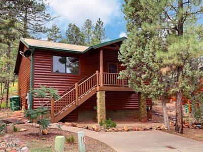 4720 W Cottage Loop