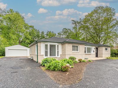 1055 N Bluebonnet Ln