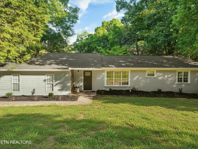 1221 Huntington Rd