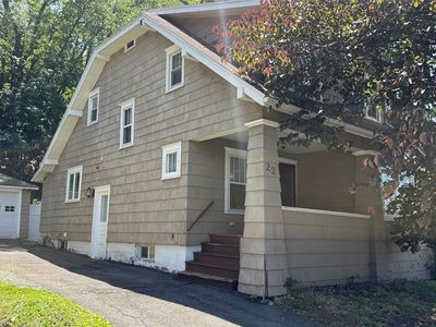 22 Esther Ave