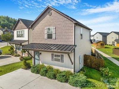 738 Cardwell Ln