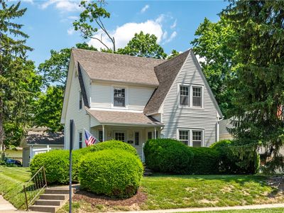 201 Wiltshire Blvd