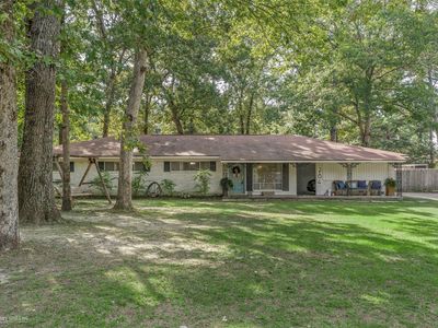 284 Chrislo Dr