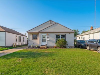 Property at 3014 Center Dr, Parma, OH