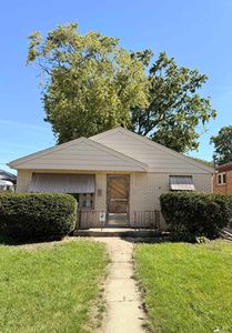 1631 N 36th Ave