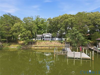 597 Harbor Dr