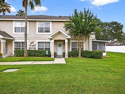 559 Kensington Lake Cir