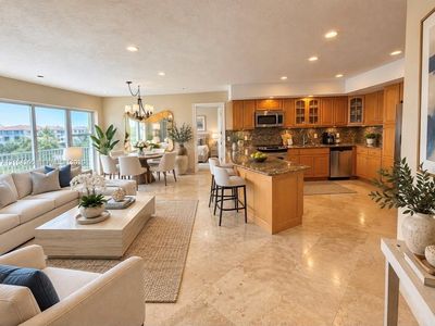 400 Diplomat Pkwy APT 601