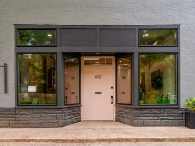 612 W 8th Ave