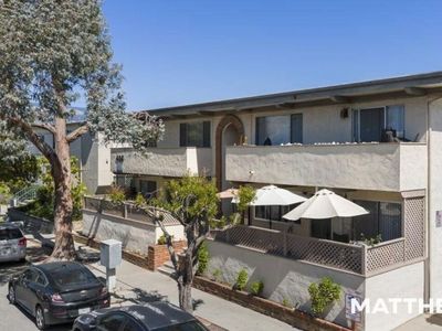 406 Ellwood Beach Dr