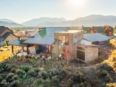 1090 N Oquirrh Mountain Dr