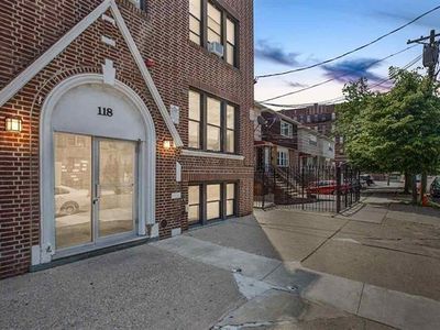 118 Corbin Ave APT B1