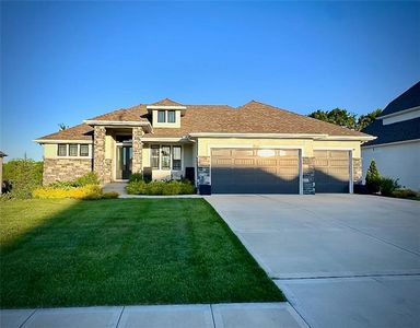 10139 N Kansas Ct