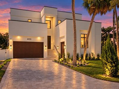 403 S BARBARA LANE