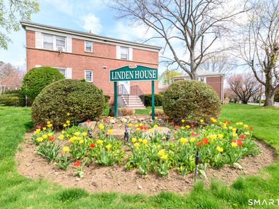 250 Glenbrook Road #38C