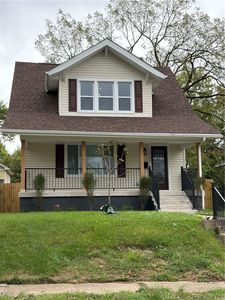 1222 Everett Dr