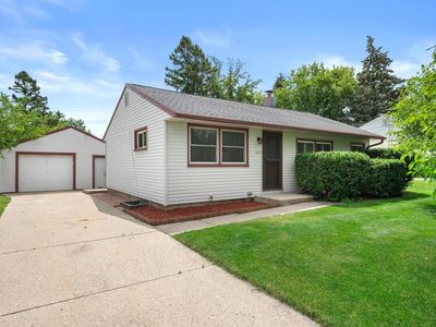 4366 S 72nd STREET