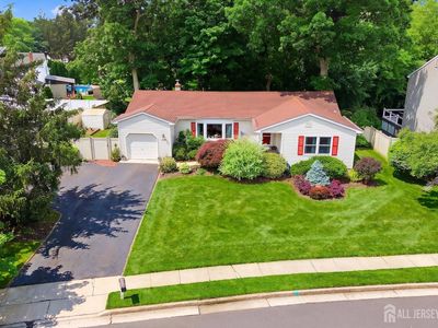 39 McFadden Dr