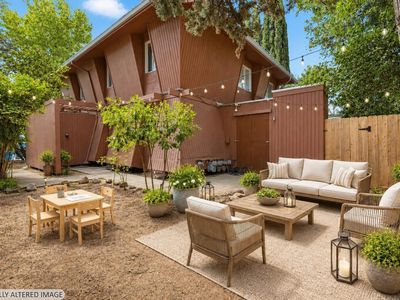 970 El Camino Ave APT 4