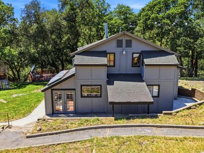 2713 Leslie Road