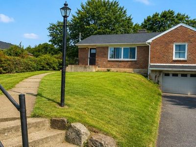2122 Edgewood Ave