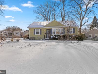 2 Wyndale Ave