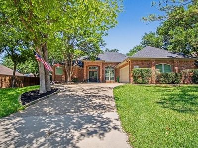 616 Indian Creek Dr