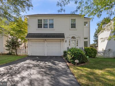 2212 Cherry Leaf Ln