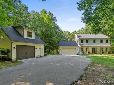 99 Radny Dr SE