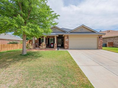 812 Nolan Ryan Dr