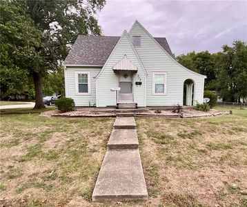 717 W North 2nd St