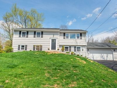 52 Galloping Hill Rd