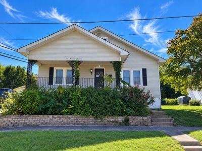 117 W Logan St