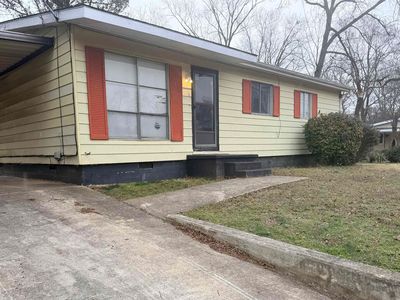 702 Mastin Lake Rd NW