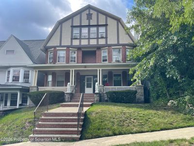 211 Arthur Ave