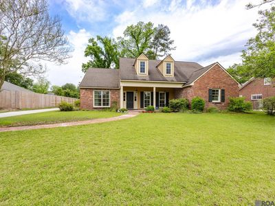 317 W Woodstone Ct