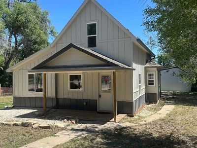 Property at 703 4th Ave, Edgemont, SD