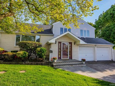 41 Robert Circle