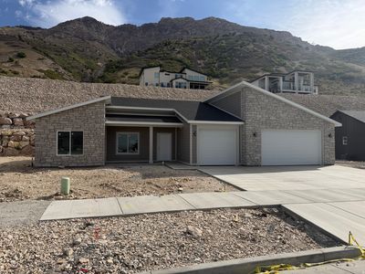 3040 N Mountain Rd #216