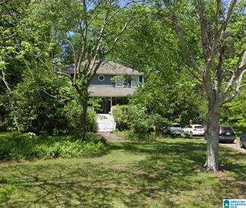 302 Oak Leaf Cir