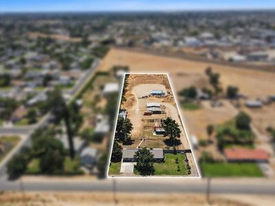 12420 Paddock Pl