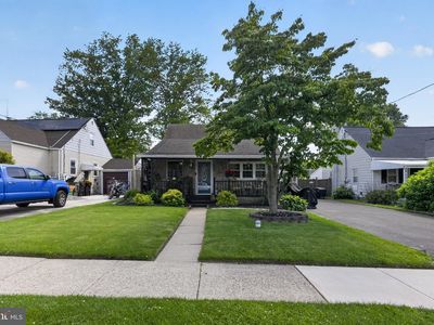 1206 Lakeview Dr