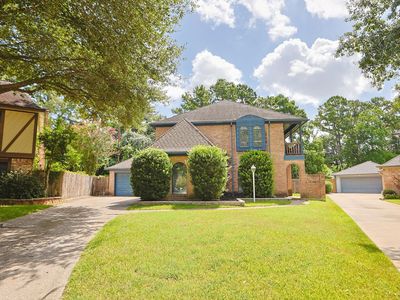 3302 Waxcandle Dr