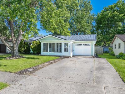 812 Birchwood Ct