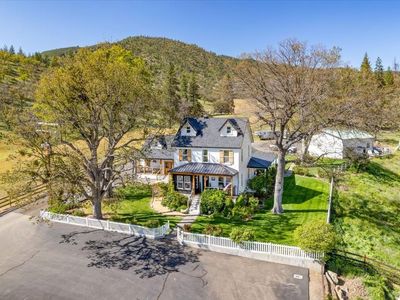 2437 W Moffett Creek Rd