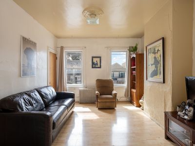 90 Dwight St